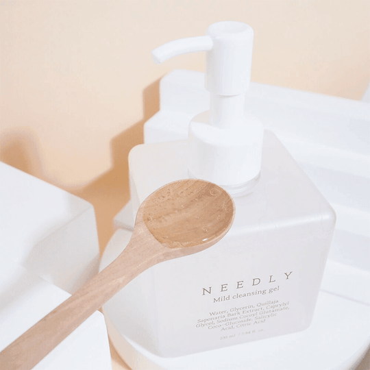 NEEDLY Mild Cleansing Gel –